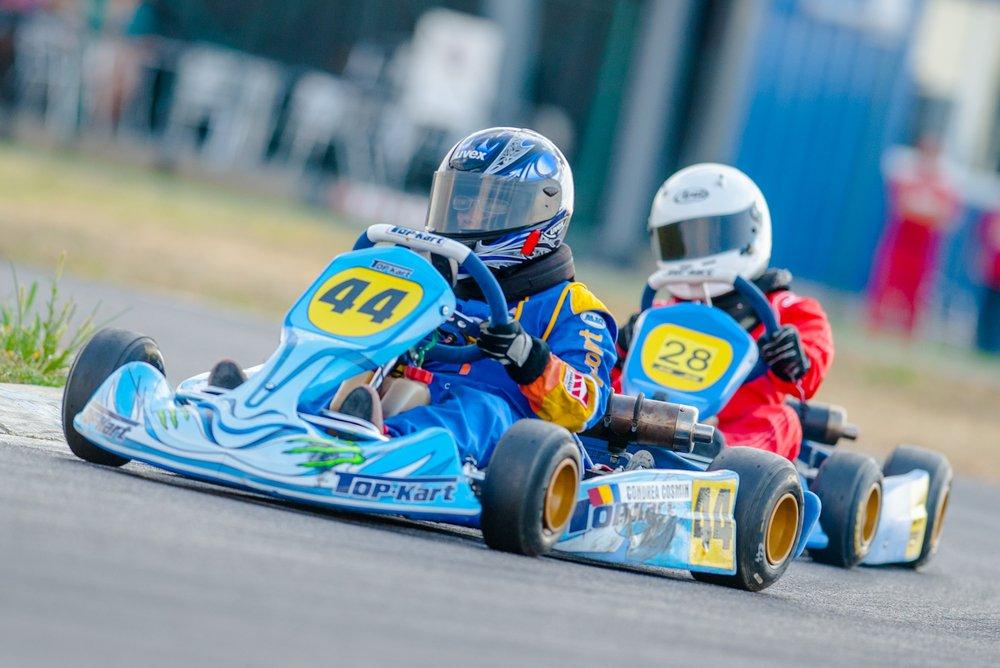 Kart racing